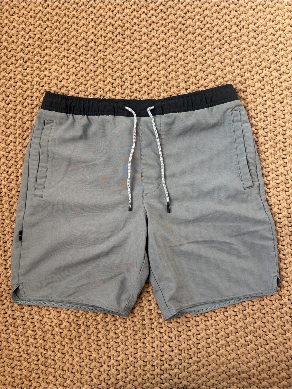 Stance Complex Hybrid 7” Short in Charcoal Men’s Size Small